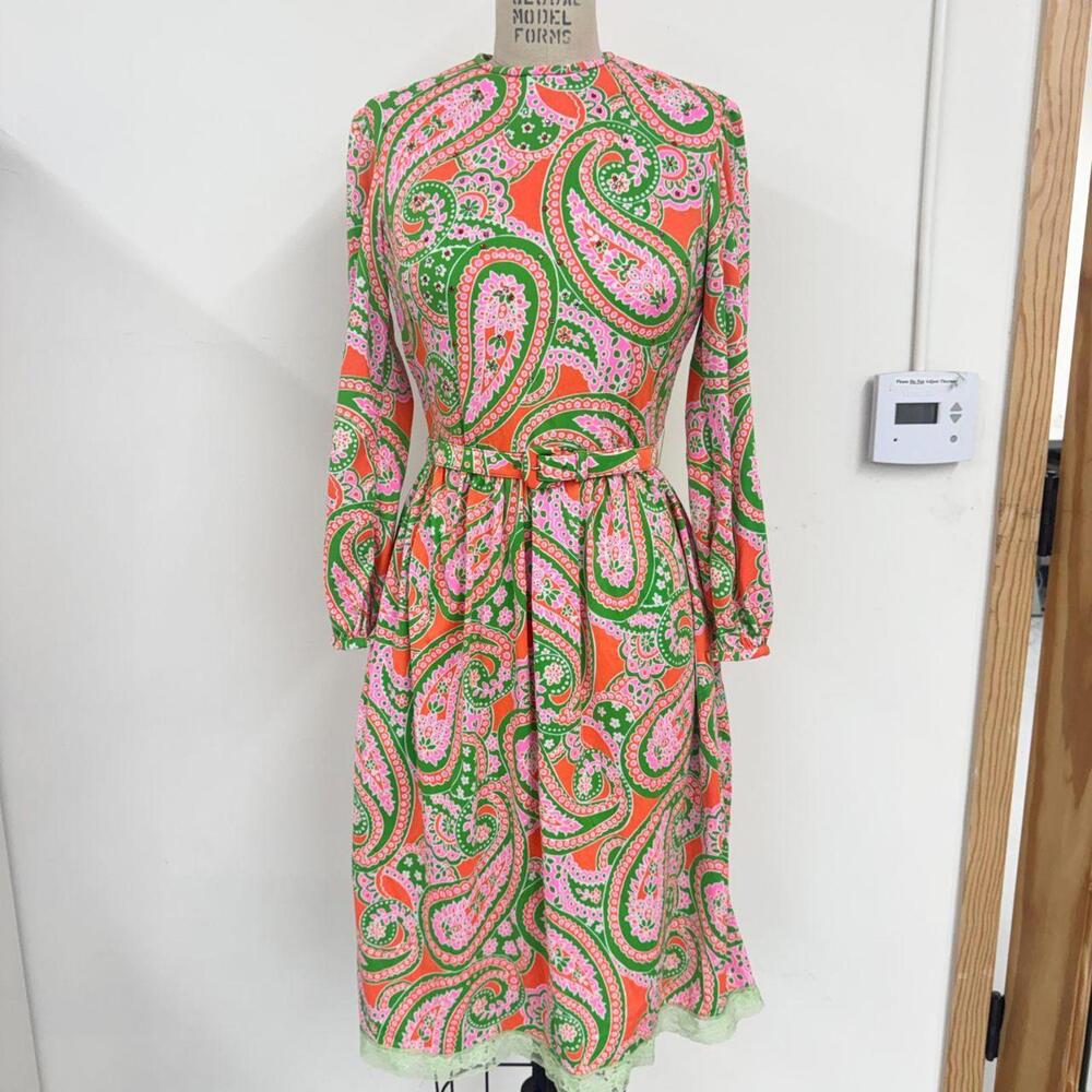 Saks Fifth Avenue 1960s 1970s Dress - Picture 2 of 8